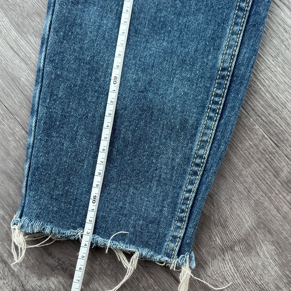 Stylish Blue Denim Jeans - Picture 8 of 10